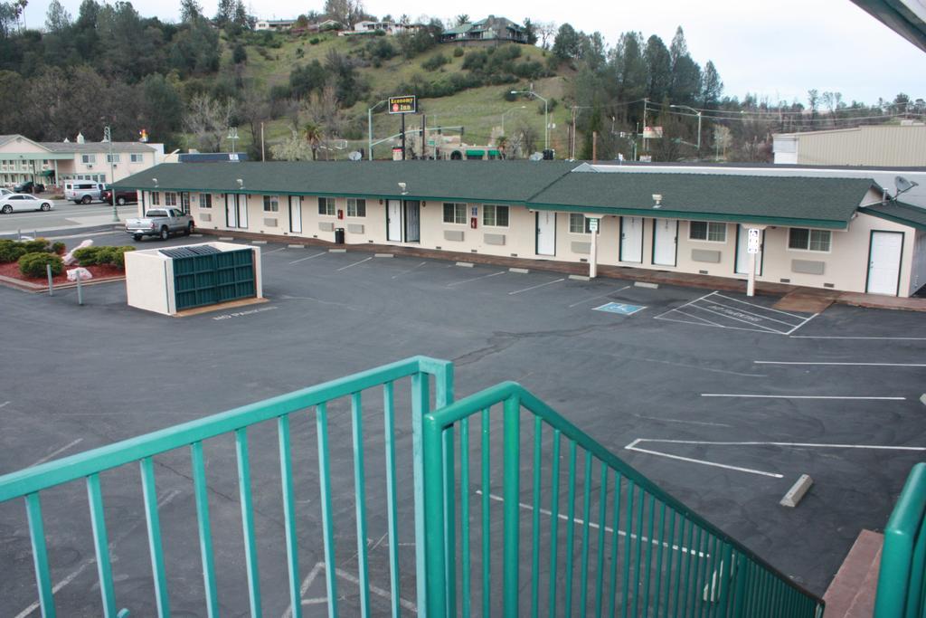 Value Inn & Suites Redding Exterior photo